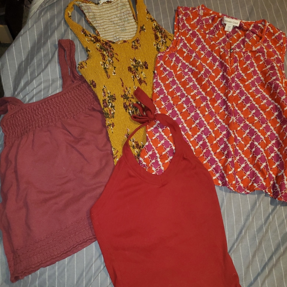 Lot of 4 Women's/Juniors Tops